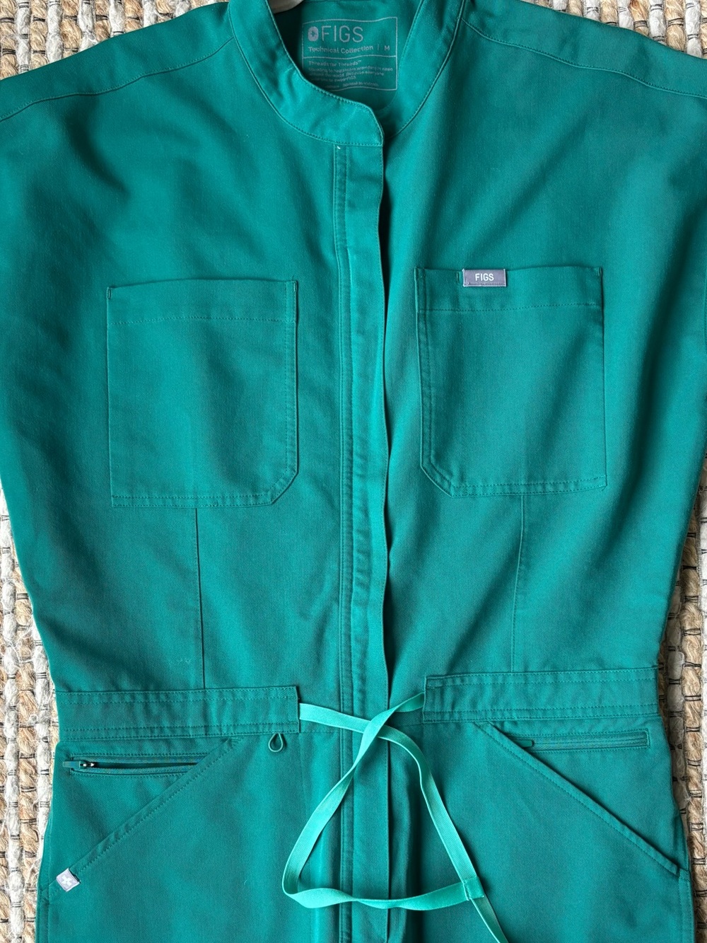 FIGS Rafaela Jogger ScrubJumpsuit Amazon Green Size Medium - Picture 5 of 10